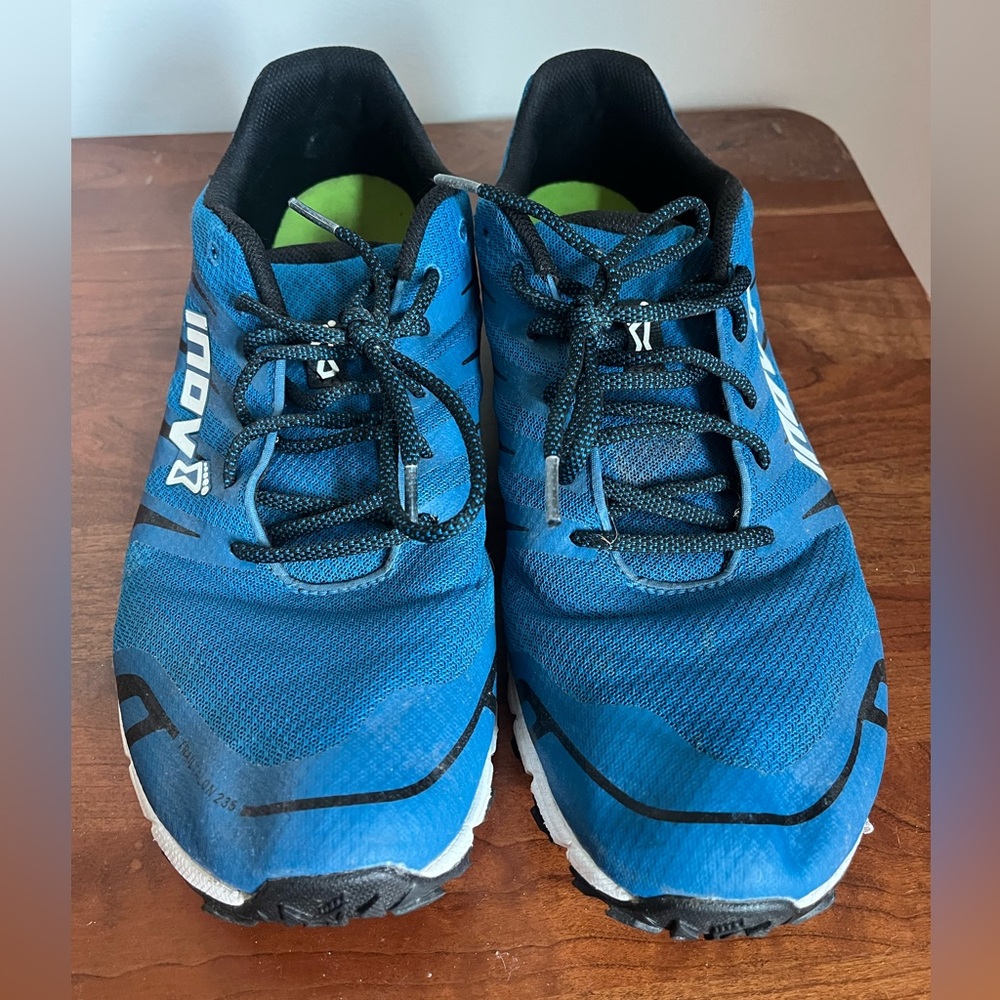 Inov-8 Men's Black and Blue Athletic Shoes